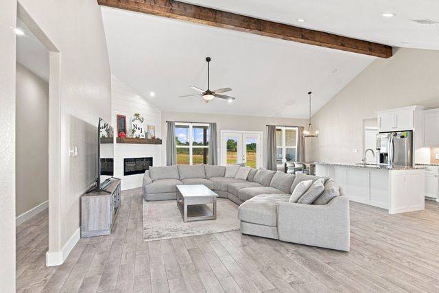 121 Friendship Way, Boyd, TX 76023