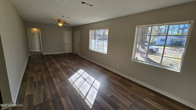 512 Woodward Avenue, Jackson, MS 39206