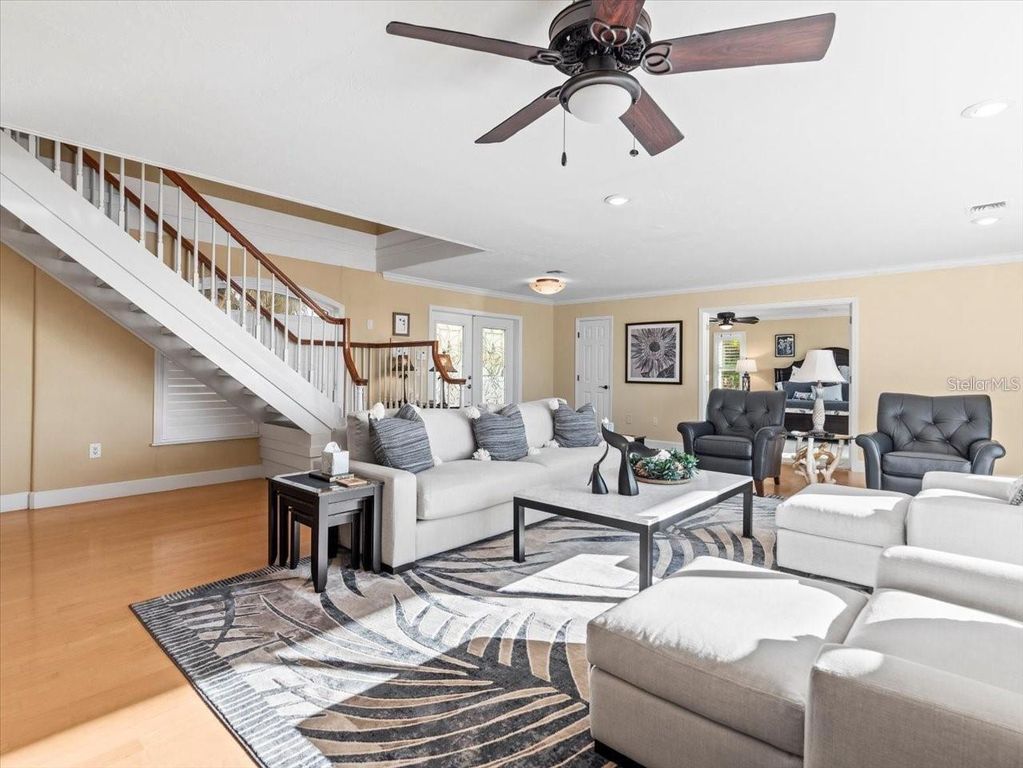 Image 15 of property listing at 8030 MANASOTA KEY ROAD, Englewood, FL 34223