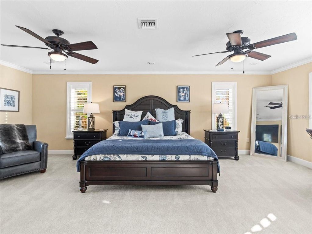 Image 17 of property listing at 8030 MANASOTA KEY ROAD, Englewood, FL 34223