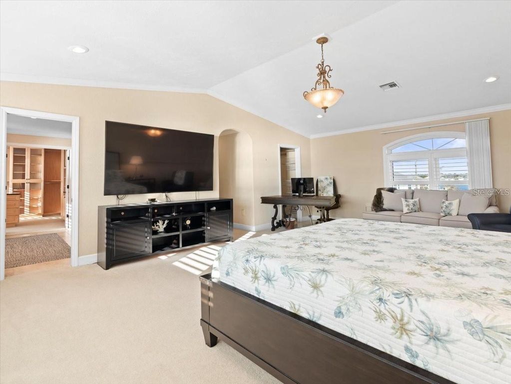 Image 34 of property listing at 8030 MANASOTA KEY ROAD, Englewood, FL 34223