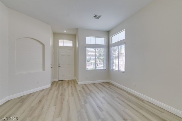 916 Autumn Royal Lane, Las Vegas, NV 89144