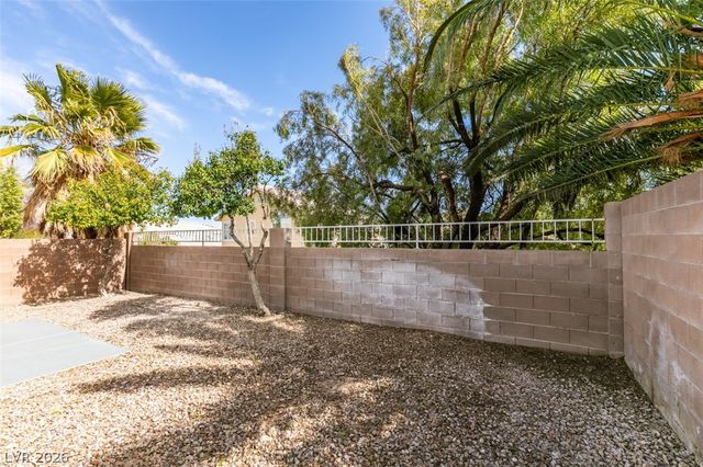 916 Autumn Royal Lane, Las Vegas, NV 89144