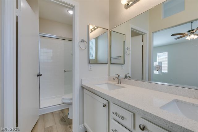 916 Autumn Royal Lane, Las Vegas, NV 89144