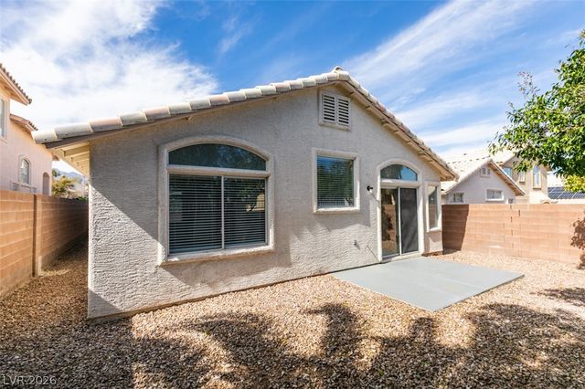 916 Autumn Royal Lane, Las Vegas, NV 89144