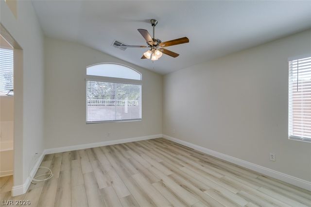 916 Autumn Royal Lane, Las Vegas, NV 89144