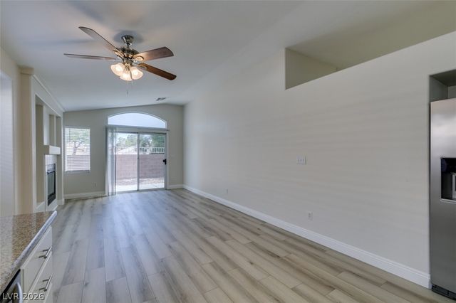 916 Autumn Royal Lane, Las Vegas, NV 89144