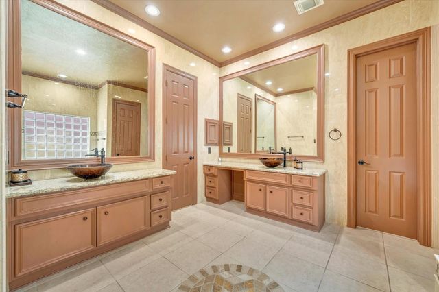 15406 Driftwood Oak Court, Houston, TX 77059