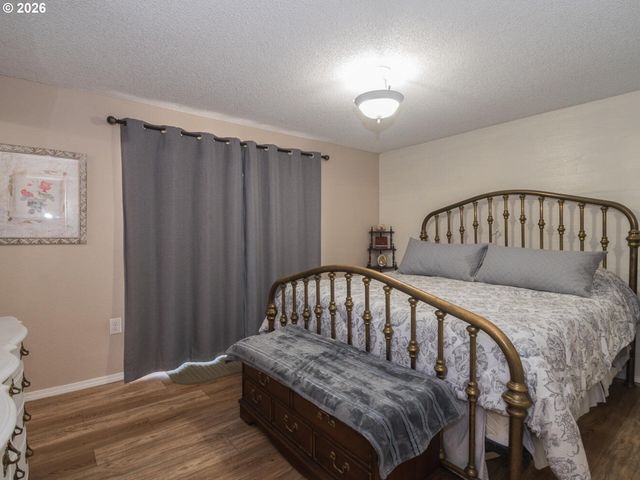 4031 Se KNARR Cir, Troutdale, OR 97060