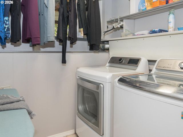 4031 Se KNARR Cir, Troutdale, OR 97060