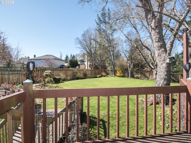 4031 Se KNARR Cir, Troutdale, OR 97060