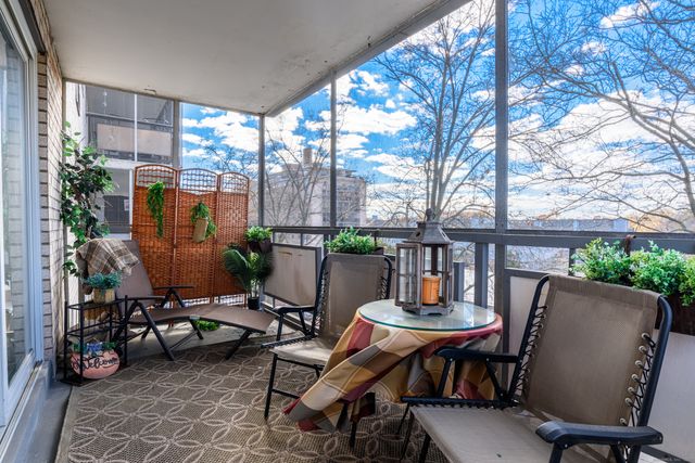 80 Cartright Street 5D, Bridgeport, CT 06604