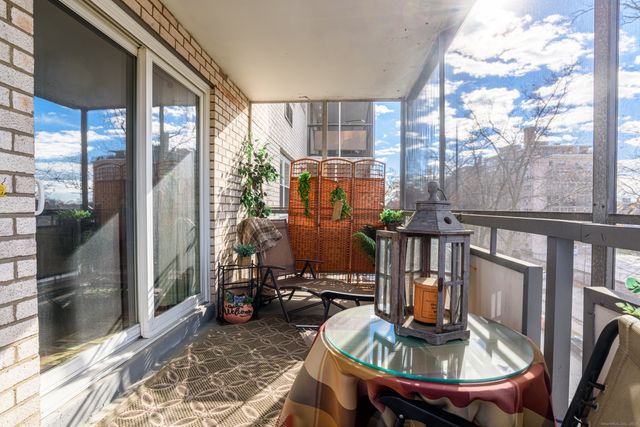 80 Cartright Street 5D, Bridgeport, CT 06604