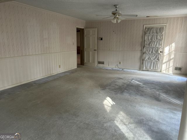 135 Melody Lane, Fayetteville, GA 30215