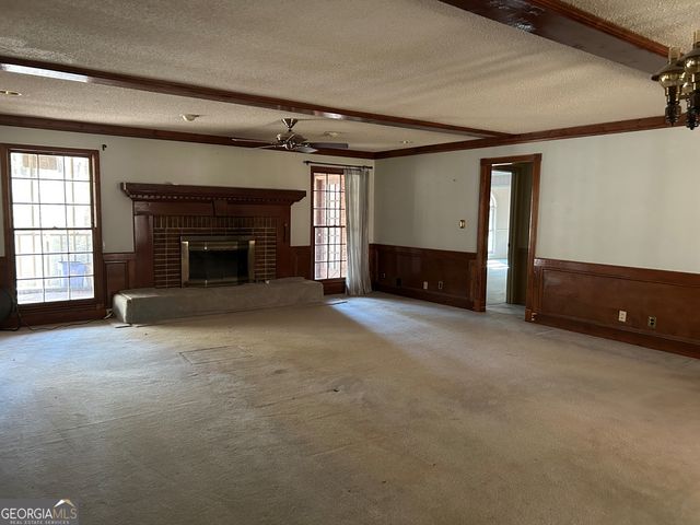 135 Melody Lane, Fayetteville, GA 30215