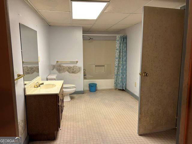 135 Melody Lane, Fayetteville, GA 30215