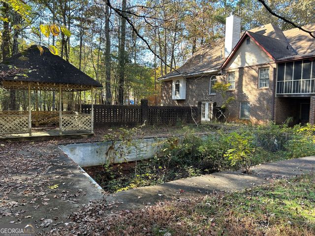 135 Melody Lane, Fayetteville, GA 30215