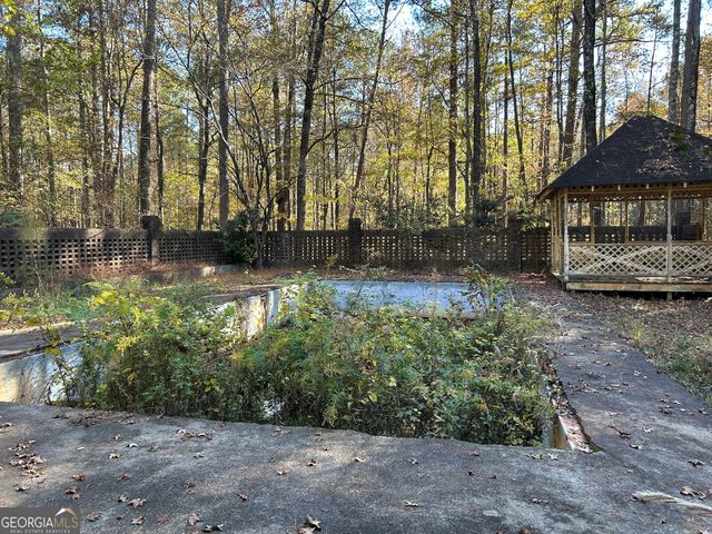 135 Melody Lane, Fayetteville, GA 30215