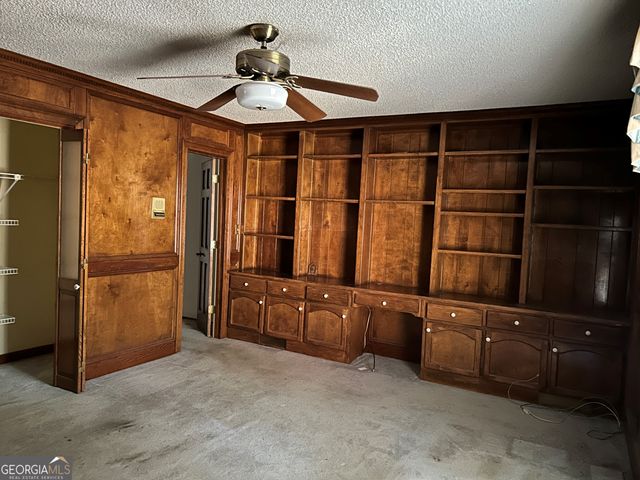 135 Melody Lane, Fayetteville, GA 30215