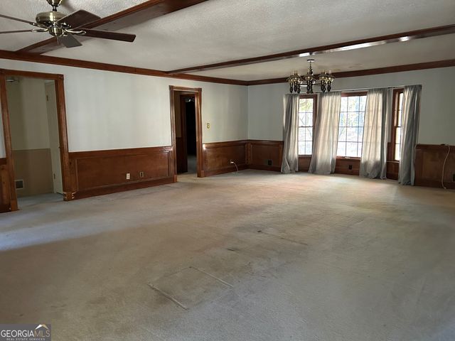 135 Melody Lane, Fayetteville, GA 30215