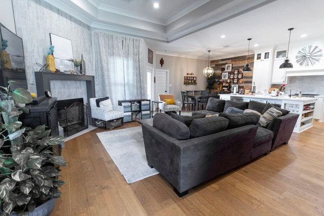 628 Victory Way, Lake Charles, LA 70611