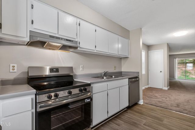 2510 Avent Ferry Road 104, Raleigh, NC 27606