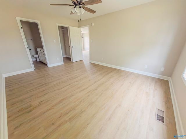 25 County Road 392, Trinity, AL 35673