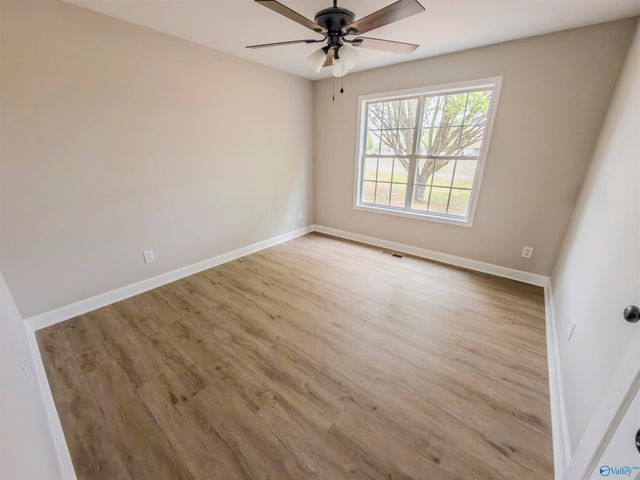 25 County Road 392, Trinity, AL 35673