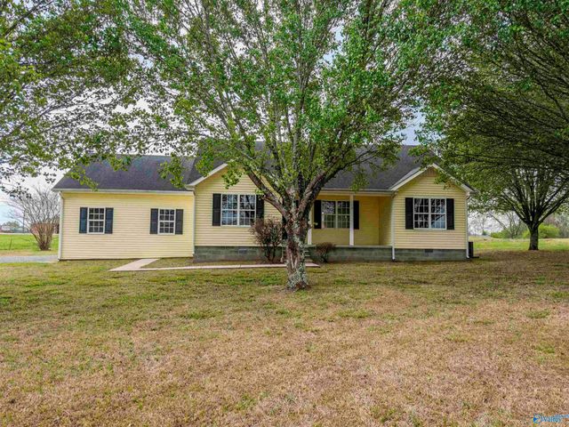 25 County Road 392, Trinity, AL 35673