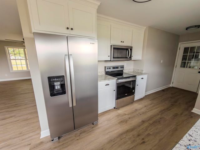 25 County Road 392, Trinity, AL 35673