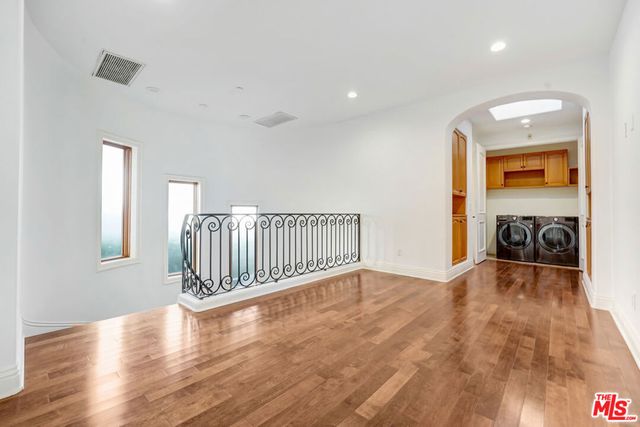 219 S Willaman Drive, Beverly Hills, CA 90211