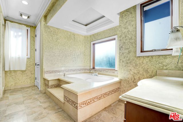 219 S Willaman Drive, Beverly Hills, CA 90211