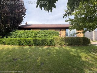 27719 Mayfair Avenue, Brownstown Charter Township, MI 48183