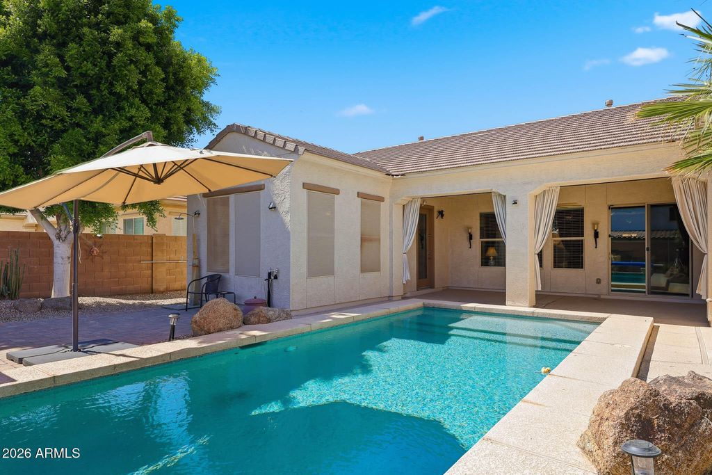 17375 W GRANT Street, Goodyear, AZ 85338 — photo 2