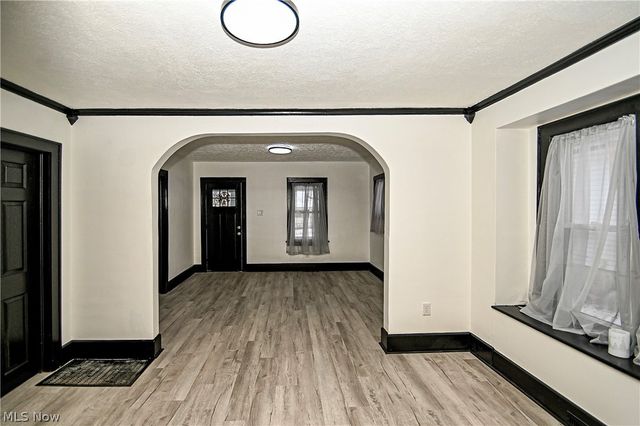 1228 Arnold Avenue, Akron, OH 44305