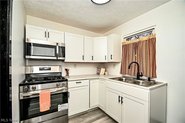 1228 Arnold Avenue, Akron, OH 44305