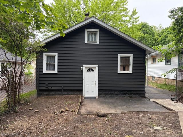 1228 Arnold Avenue, Akron, OH 44305