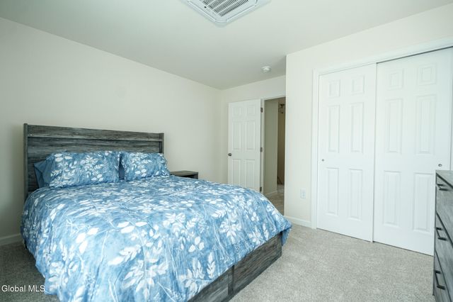 420 Summit Avenue, Schenectady, NY 12307