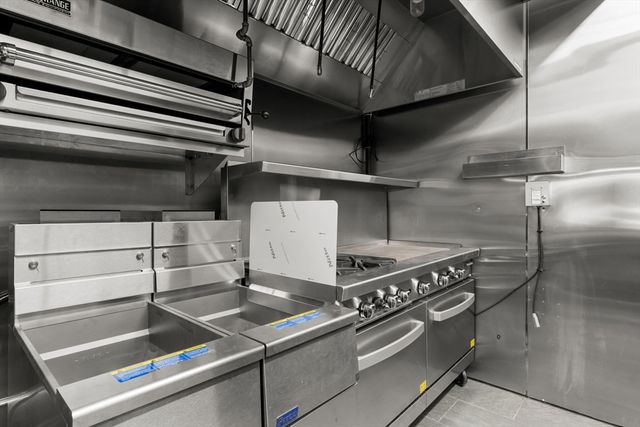 289 Acushnet Ave, New Bedford, MA 02740