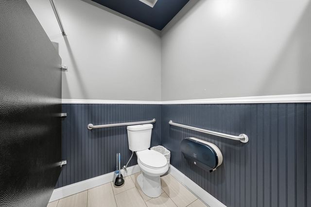 289 Acushnet Ave, New Bedford, MA 02740