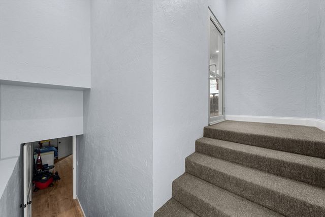 289 Acushnet Ave, New Bedford, MA 02740