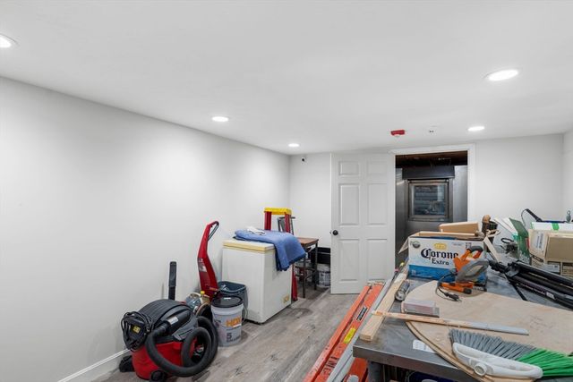 289 Acushnet Ave, New Bedford, MA 02740