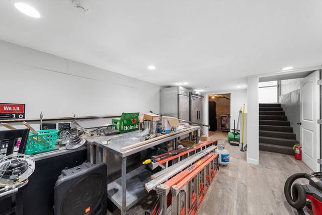 289 Acushnet Ave, New Bedford, MA 02740