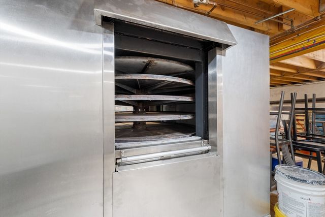 289 Acushnet Ave, New Bedford, MA 02740