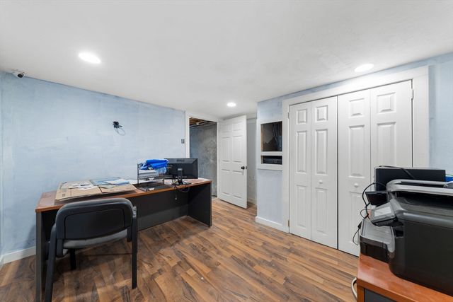 289 Acushnet Ave, New Bedford, MA 02740