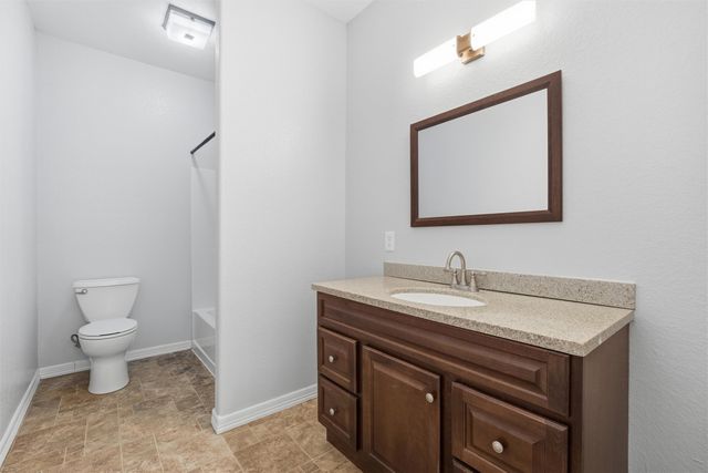 1205 Avenue B, Lacy Lakeview, TX 76705