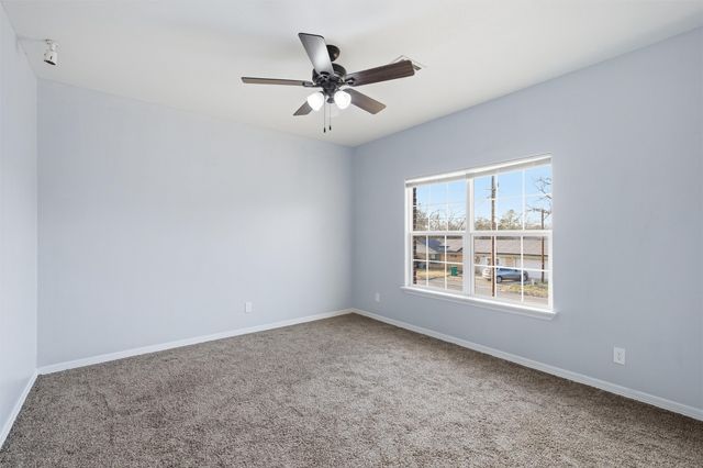 1205 Avenue B, Lacy Lakeview, TX 76705