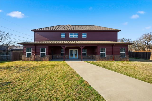 1205 Avenue B, Lacy Lakeview, TX 76705
