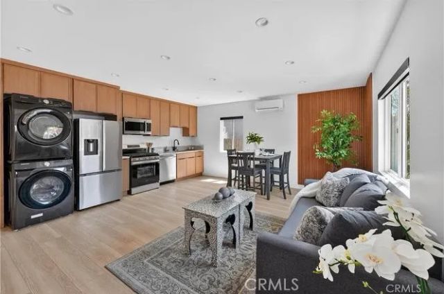 846 N Washington Place, Long Beach, CA 90813