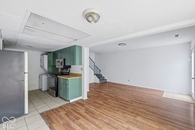 2813 Del Prado Drive, Indianapolis, IN 46227